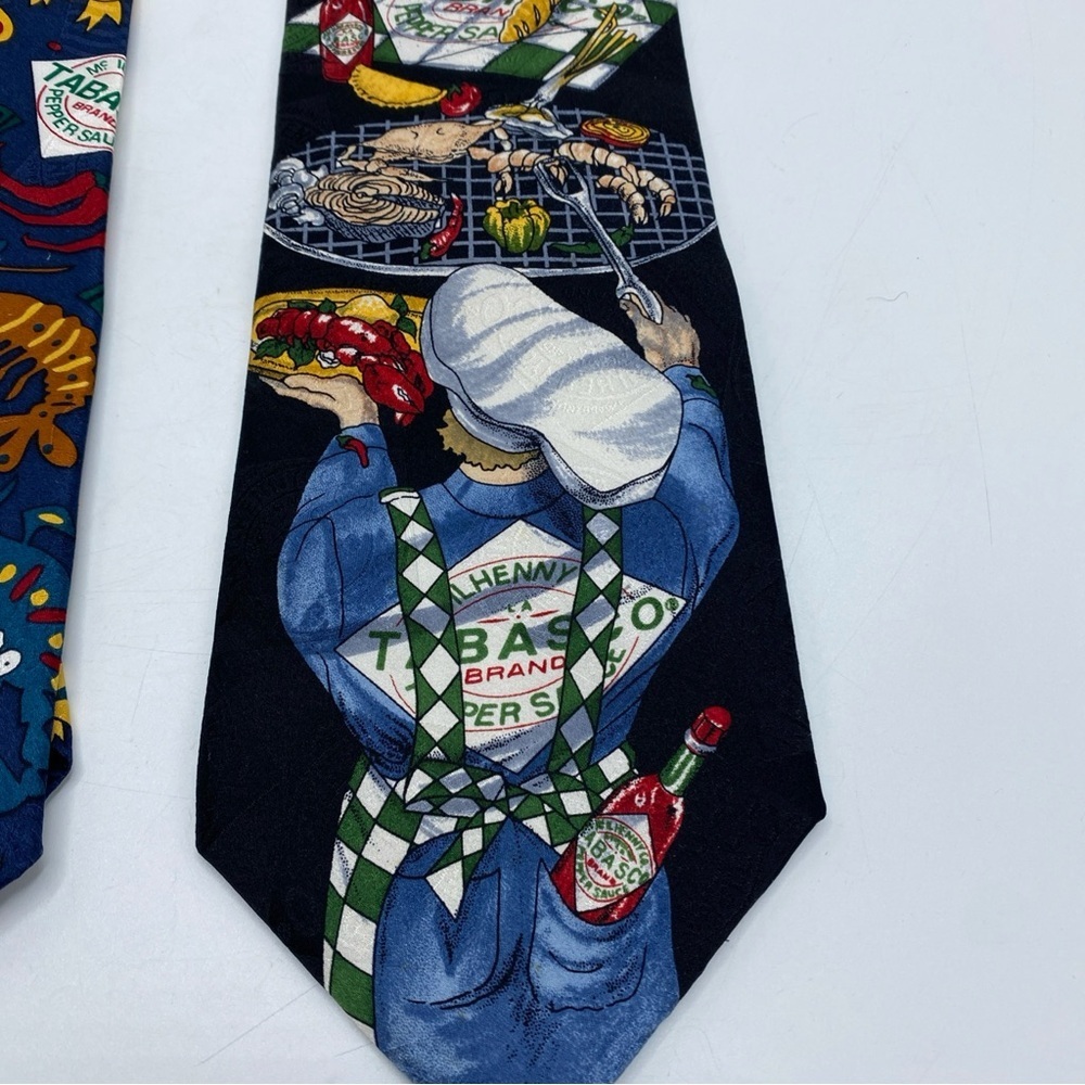 Tabasco Fish Necktie Tie Novelty 100% Silk USA Ocean Coral Hot Sauce Grilling - Picture 4 of 8